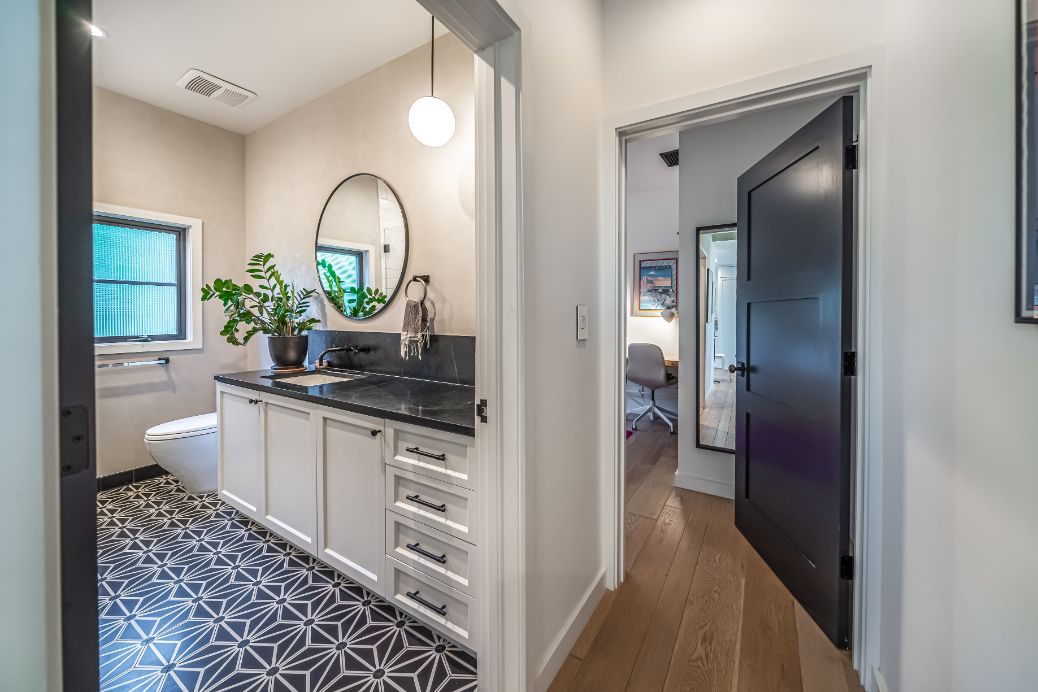 Unique style bathrooms.. (8)