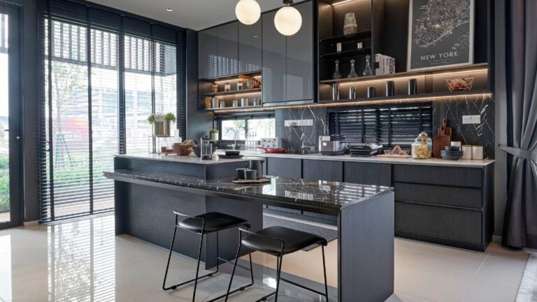 Kitchen Ind Construction