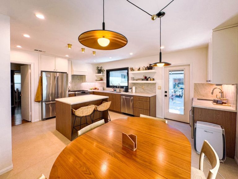 Luxury kitchen remodeling in Los Angeles by IND Construction